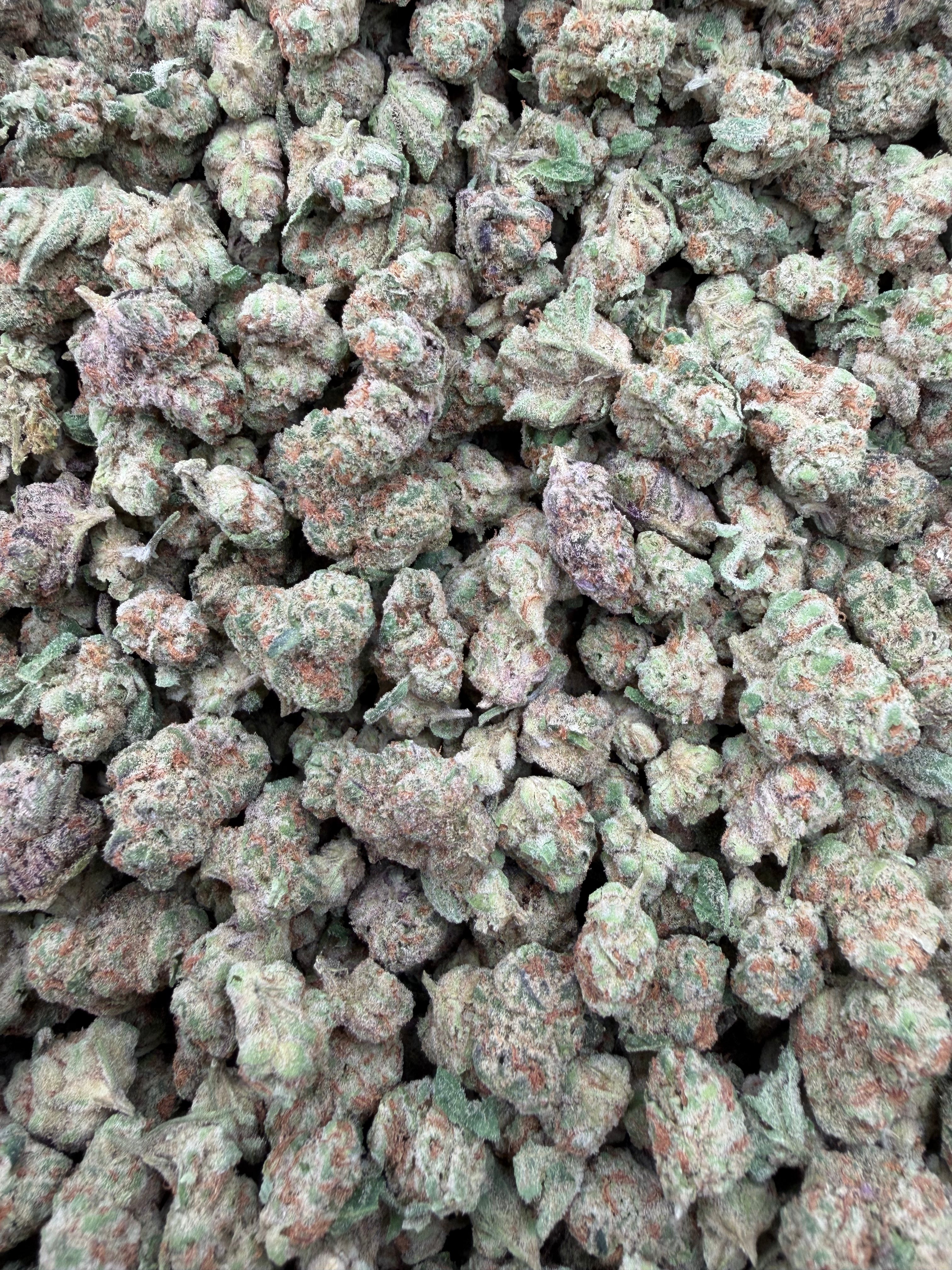Glitter Bomb Smalls THCA flower
