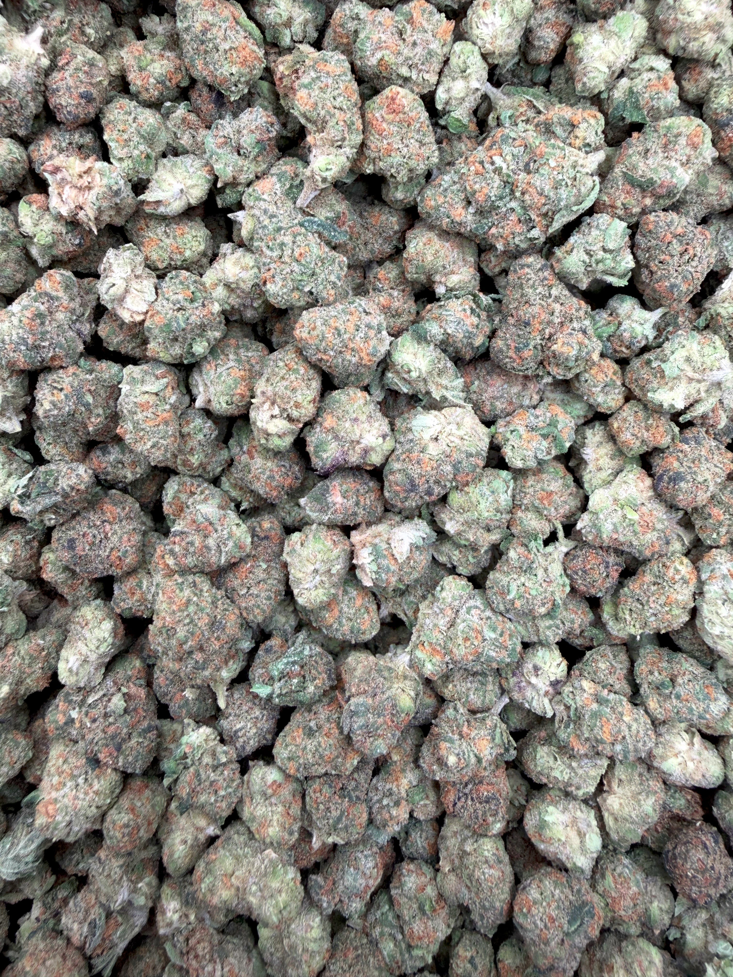 Pineapple Express Indoor Smalls THCA flower – close current-batch photo